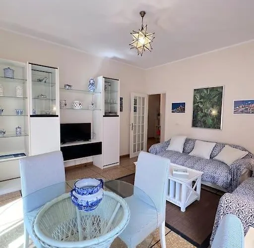 Incantevole E Silenzioso Ad Un Passo Dal Mare Apartman *